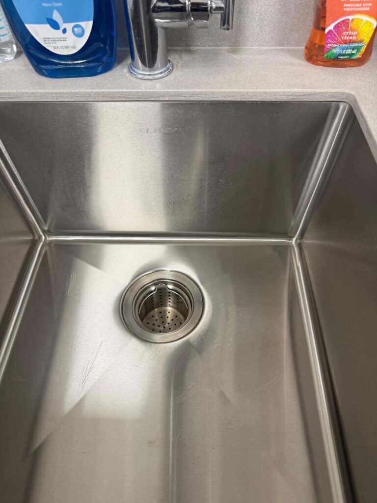 restroom cleaning michigan